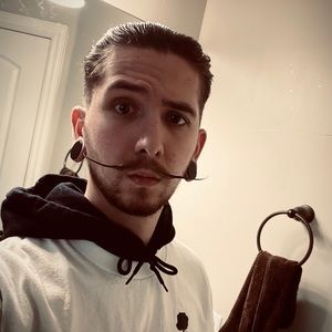 Meet your Posher, Cole